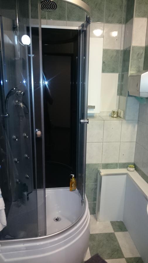 Incepcja 33 Pansiyon Wrocław Dış mekan fotoğraf