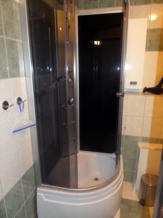 Incepcja 33 Pansiyon Wrocław Dış mekan fotoğraf